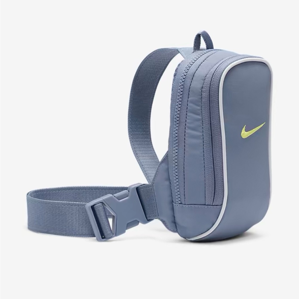 NWT Nike Unisex Sportswear Essentials Crossbody Bag